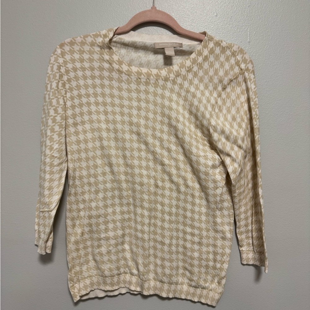 Women's Banana Republic Cream Houndstooth Sweater
